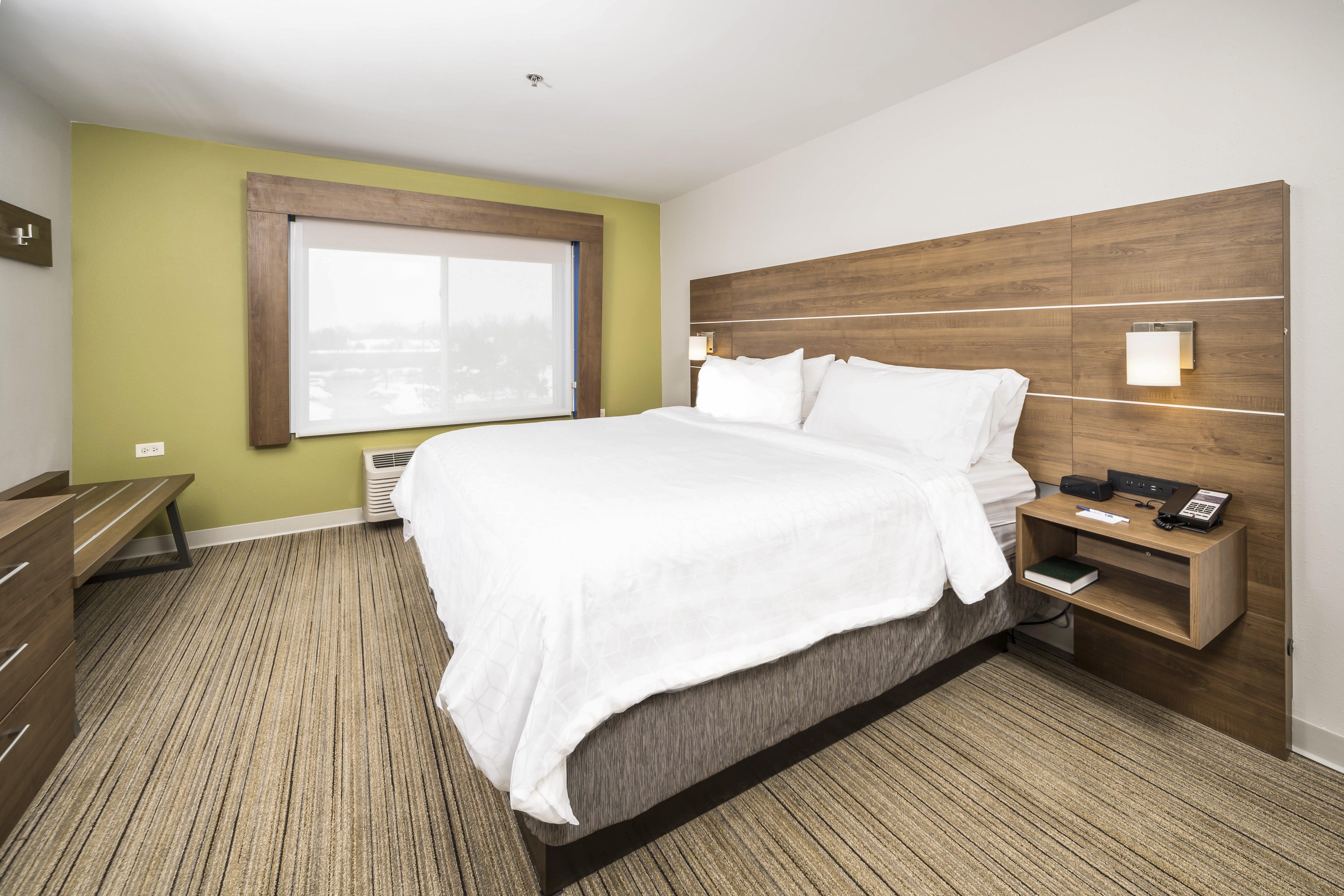 Holiday Inn Express Chicago Northwest-Vernon Hills By Ihg Exteriör bild