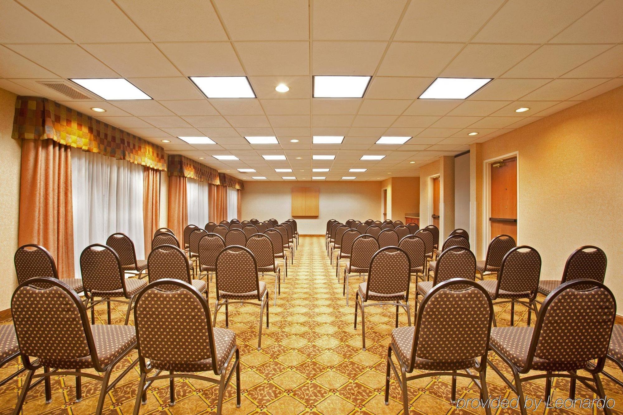 Holiday Inn Express Chicago Northwest-Vernon Hills By Ihg Bekvämligheter bild