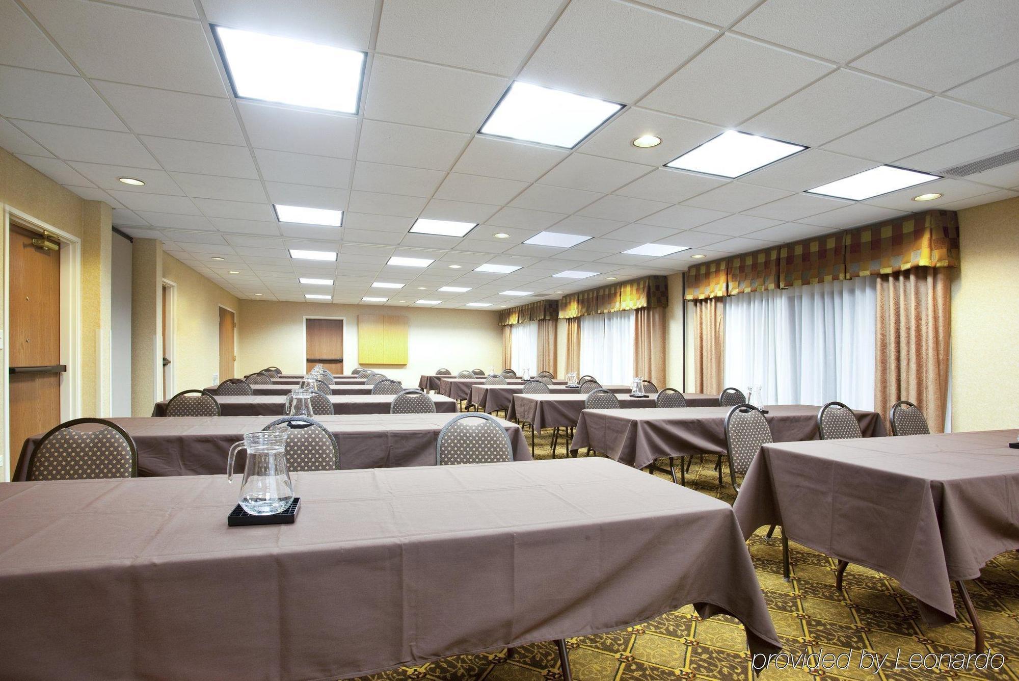 Holiday Inn Express Chicago Northwest-Vernon Hills By Ihg Bekvämligheter bild