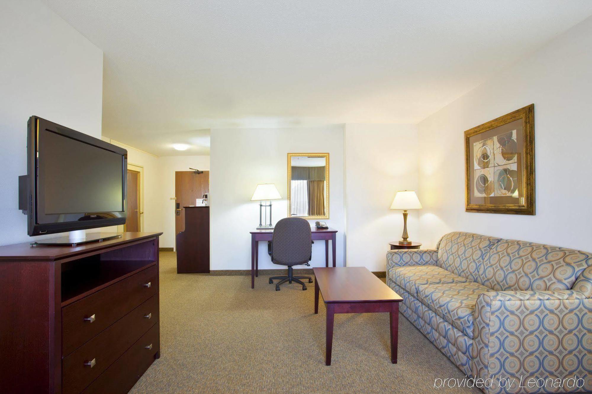 Holiday Inn Express Chicago Northwest-Vernon Hills By Ihg Rum bild