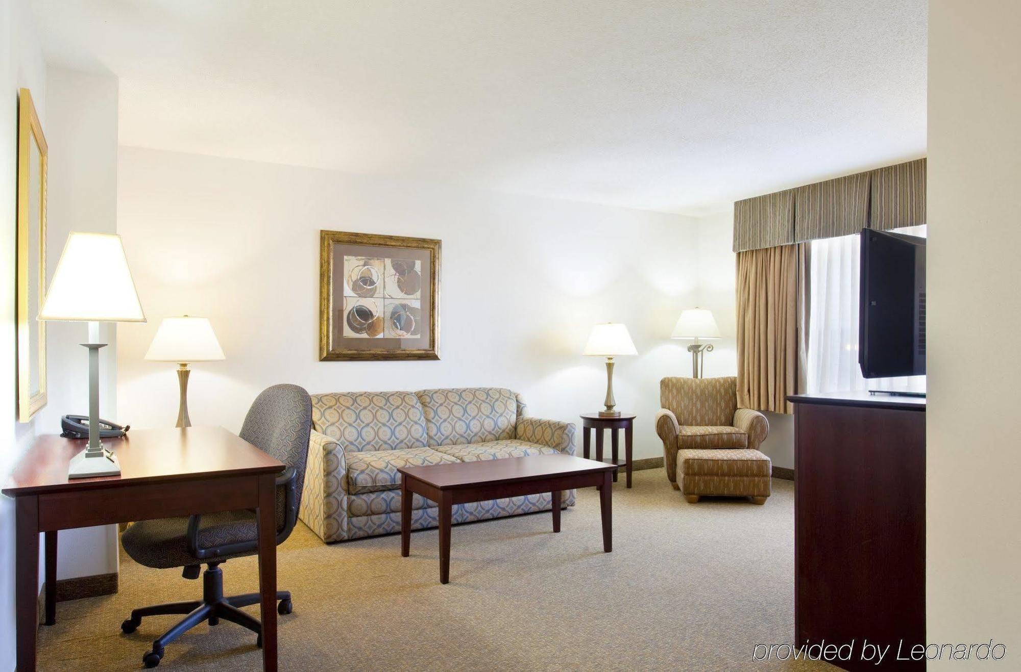 Holiday Inn Express Chicago Northwest-Vernon Hills By Ihg Rum bild